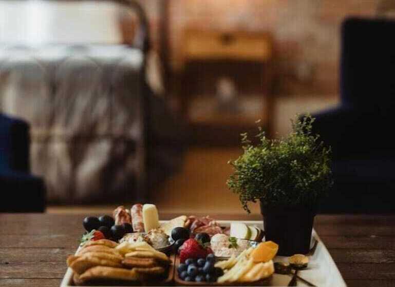 ホテル Muskegon River Inn