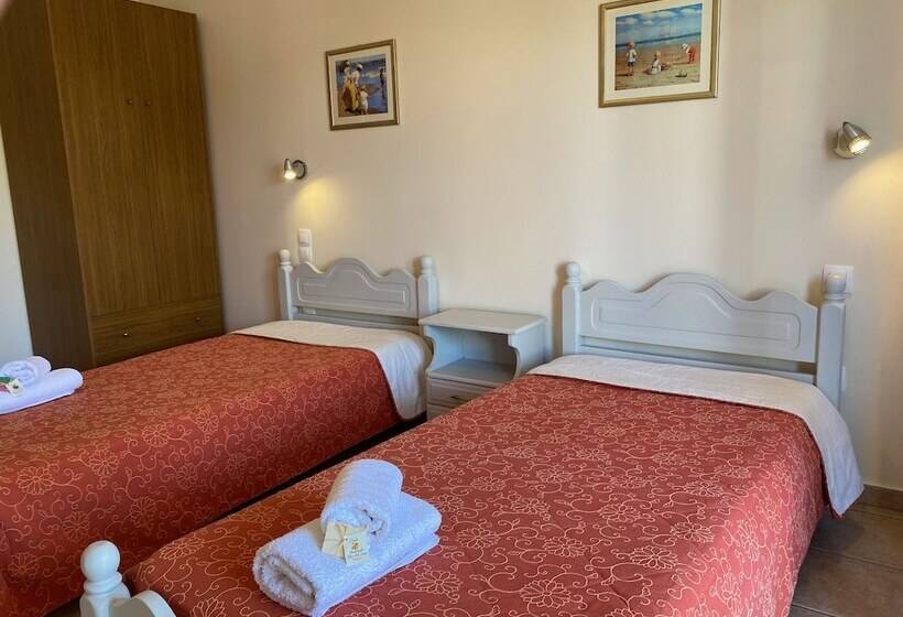 Отель Nikos Cassiopeia Apartments