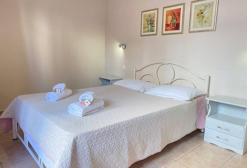 בית מלון כפרי Nikos Cassiopeia Apartments