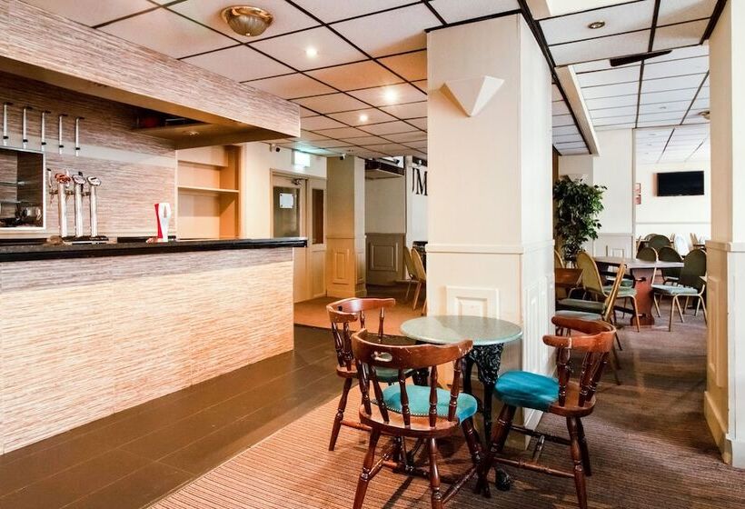 Отель Southbank