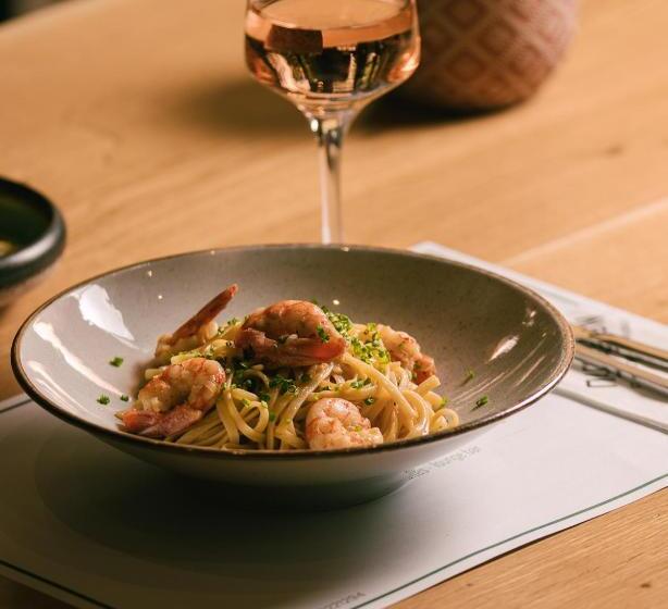 ホテル Pagopoieion Suites