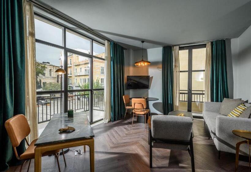 ホテル Pagopoieion Suites