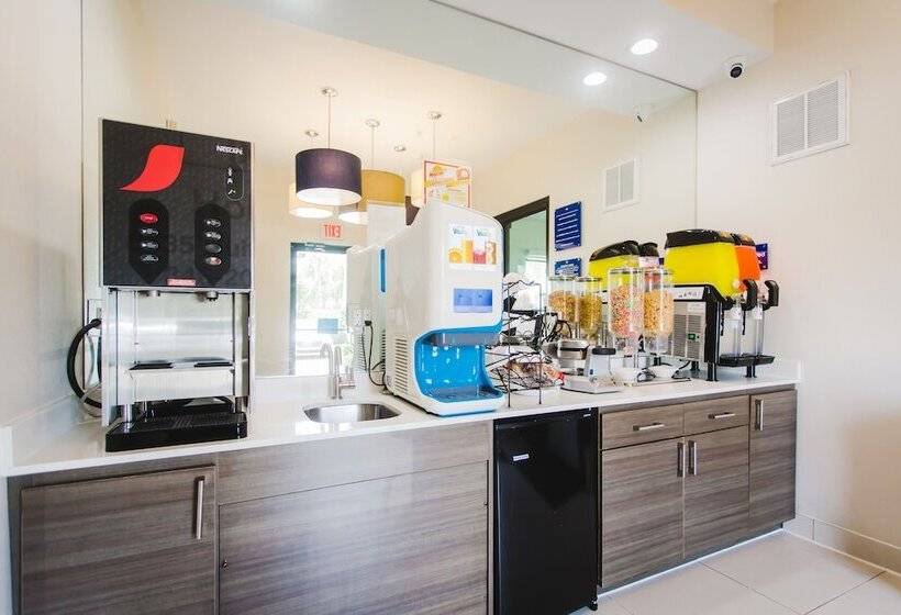 ホテル Palace Inn Blue I 45 & College Ave