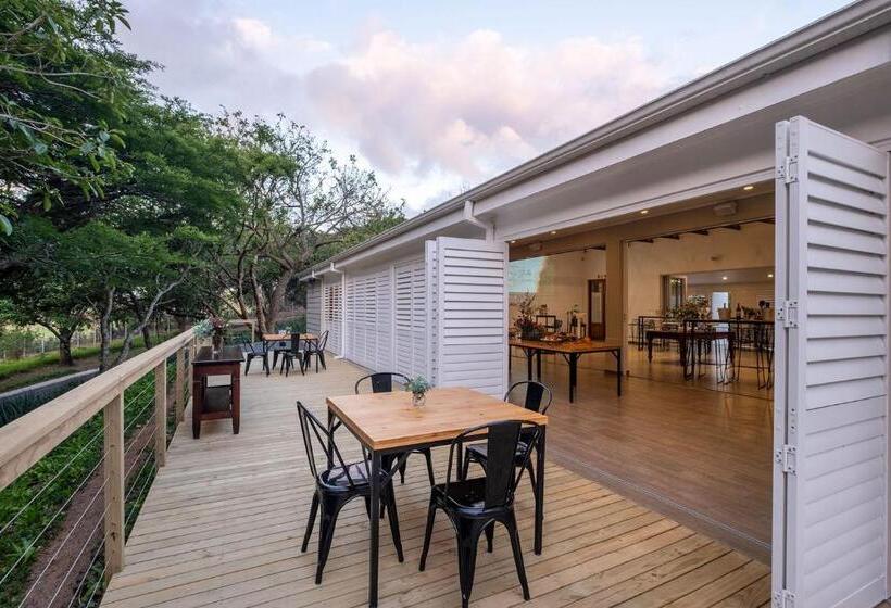 ホテル Prince S Grant Golf Estate