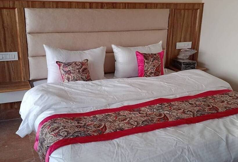 Отель The Himalayan Odyssey And Cottages