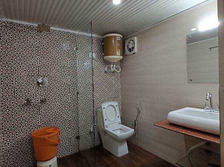 Отель The Himalayan Odyssey And Cottages