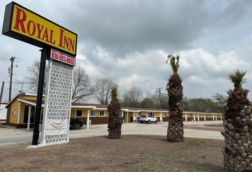 فندق Royal Inn