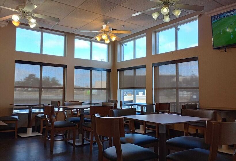 Отель Samir Stay At Nw Expressway