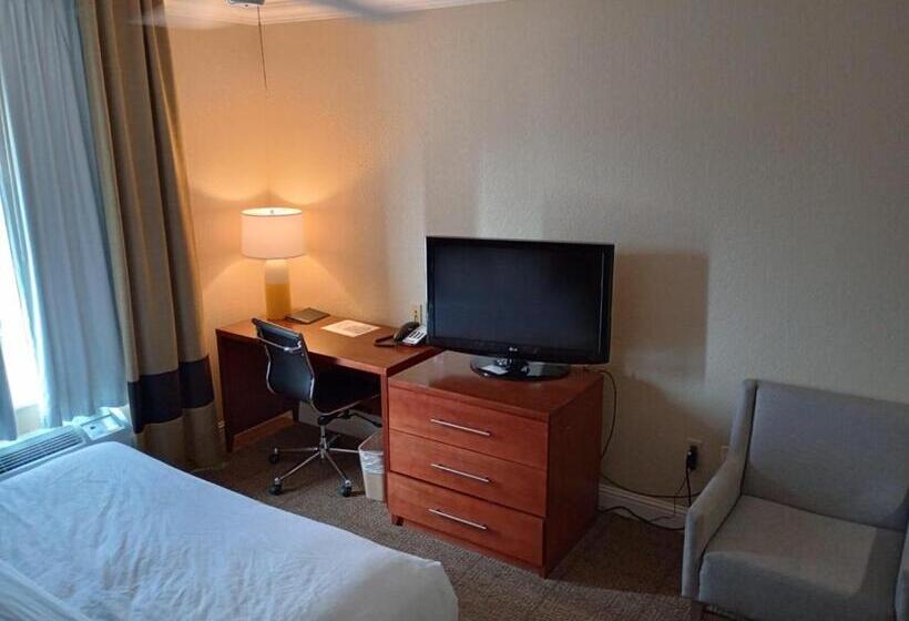 Отель Samir Stay At Nw Expressway