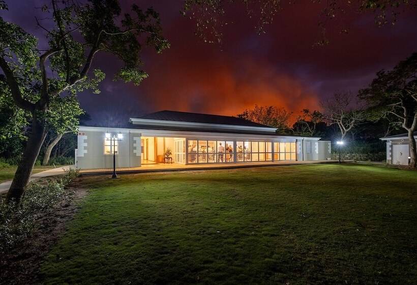 ホテル Prince S Grant Golf Estate