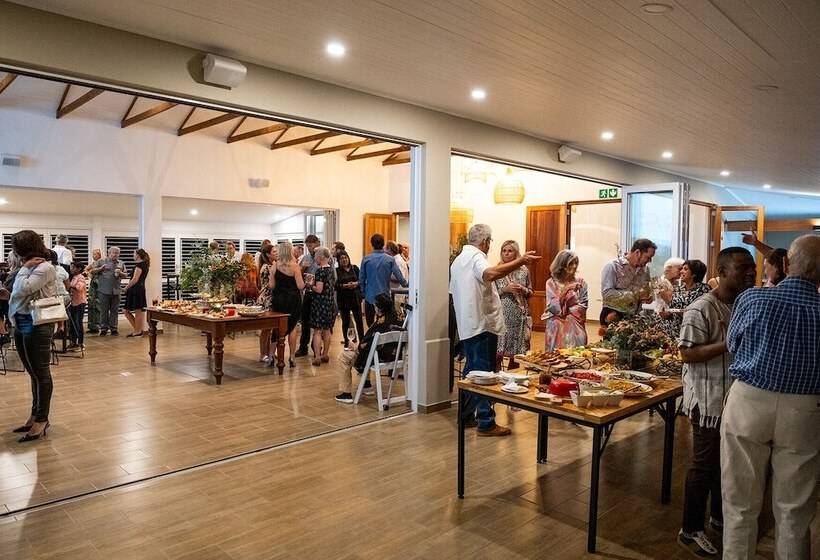 ホテル Prince S Grant Golf Estate