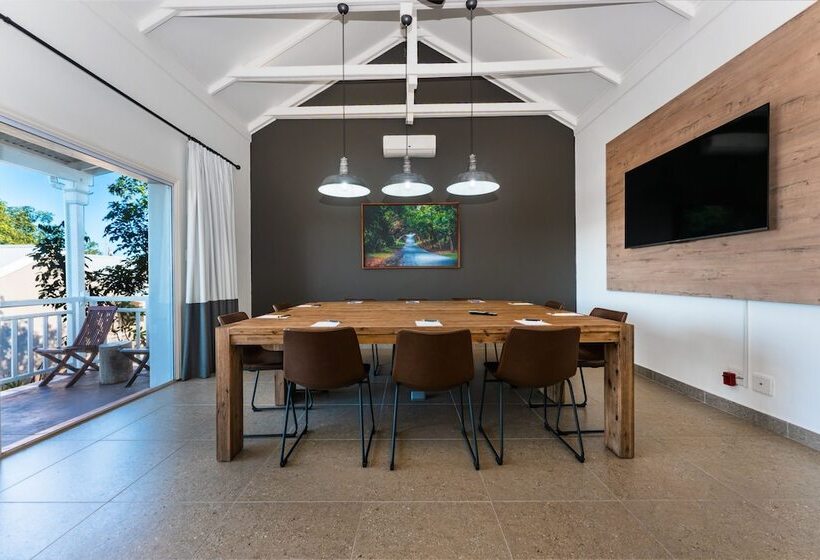 فندق Prince S Grant Golf Estate