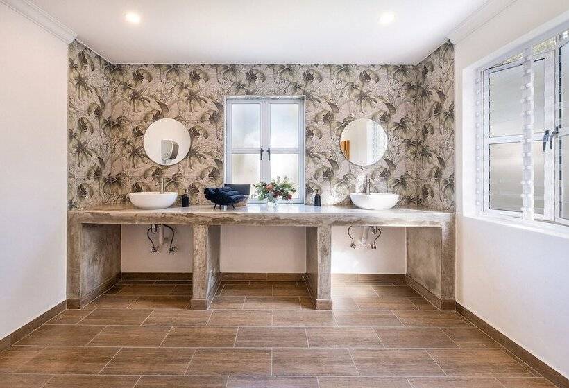 ホテル Prince S Grant Golf Estate