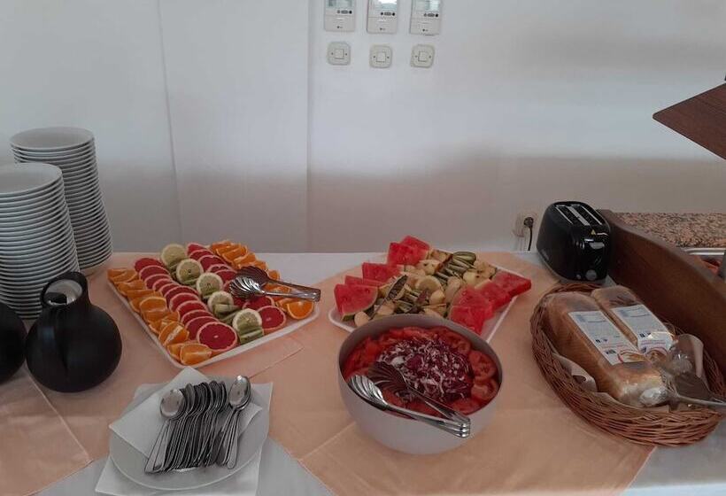 בית מלון כפרי Tolero