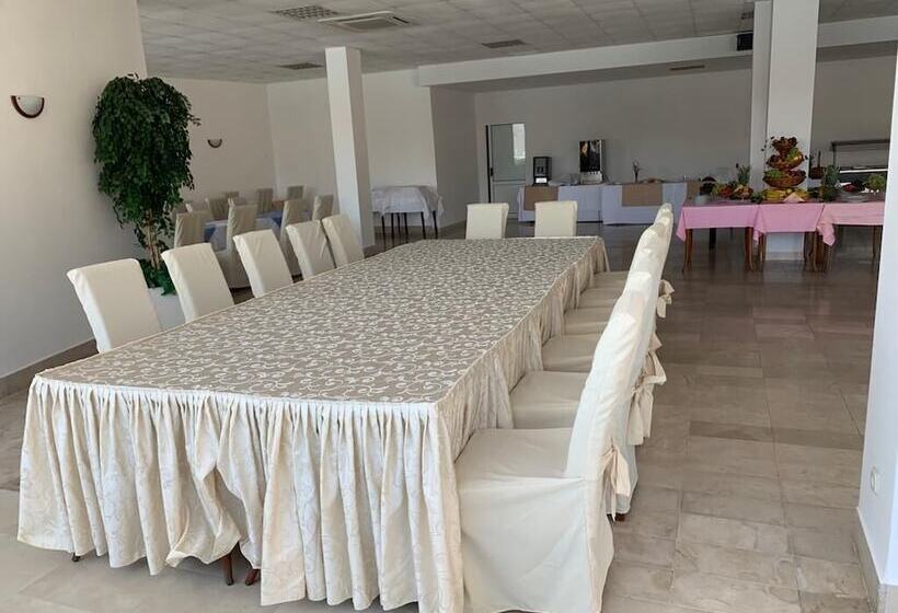 בית מלון כפרי Tolero