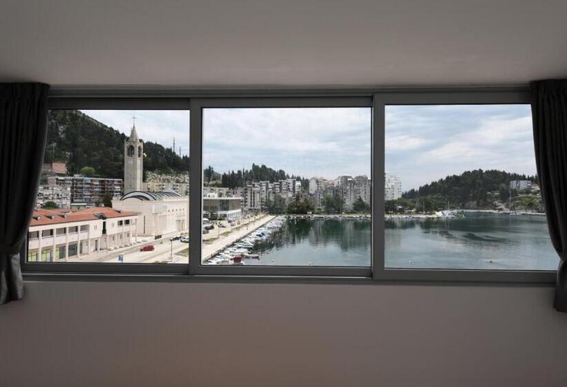 בית מלון כפרי Tolero