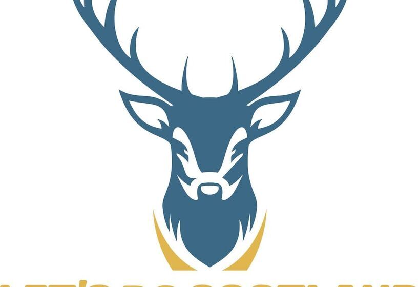 فندق Tom S Lodge