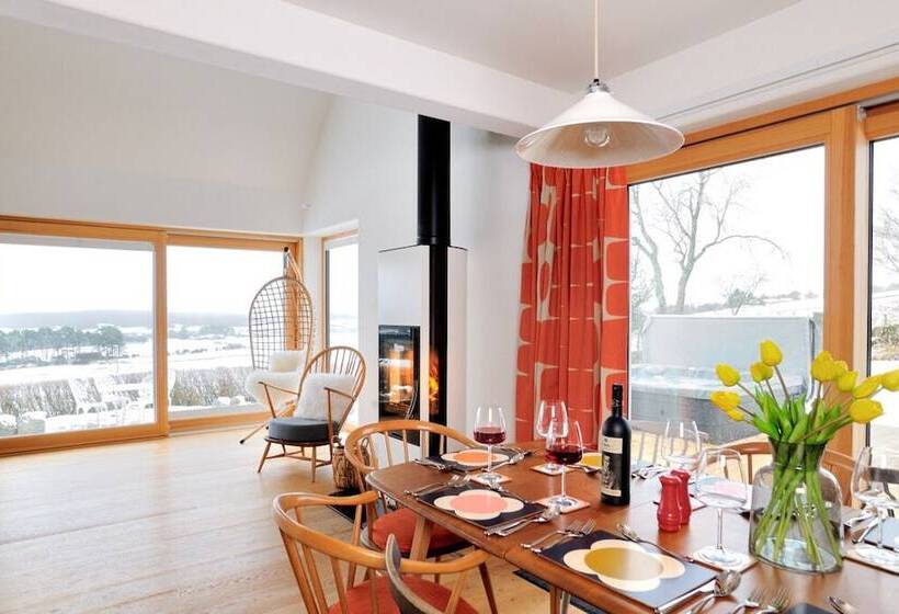 בית מלון כפרי Tom S Lodge