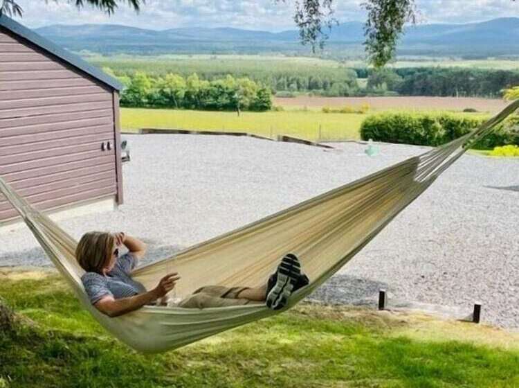 فندق Tom S Lodge