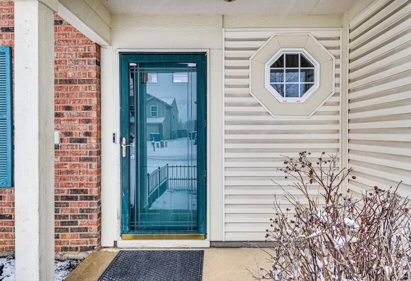 Indianapolis Home W/ Private Yard ~ 8 Mi To Dtwn!