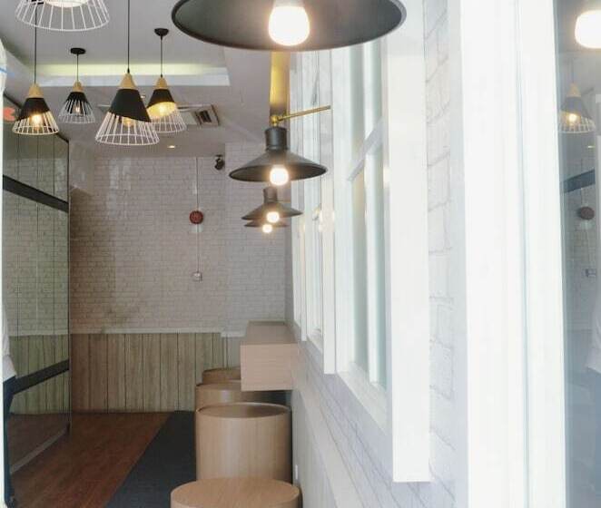 Kozi Hotel Danga Bay