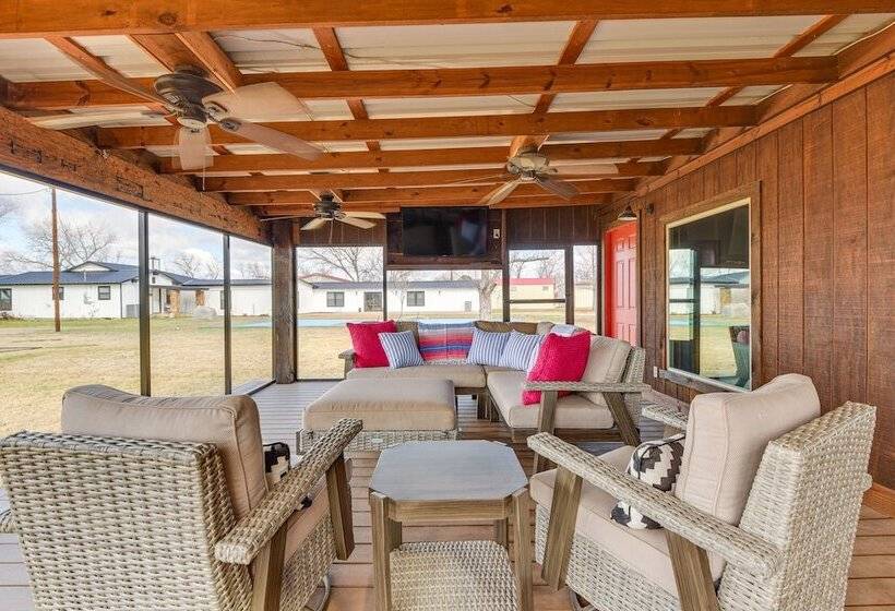 Lakefront Graford Home W/ Fire Pit + Private Dock!