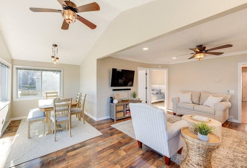 Lakefront Highland Home W/ Dock ~ 2 Mi To Milford!