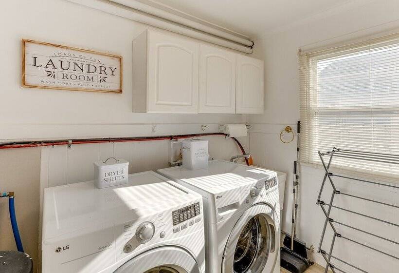 Lakefront Highland Home W/ Dock ~ 2 Mi To Milford!