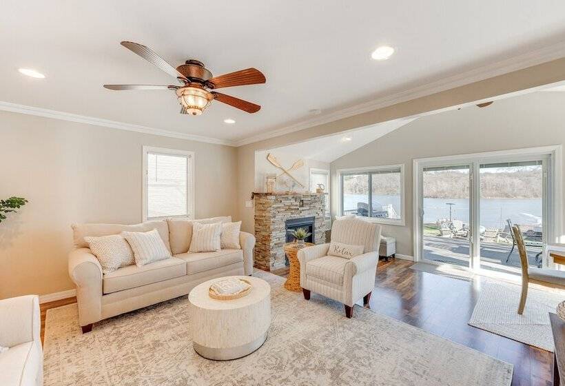 Lakefront Highland Home W/ Dock ~ 2 Mi To Milford!