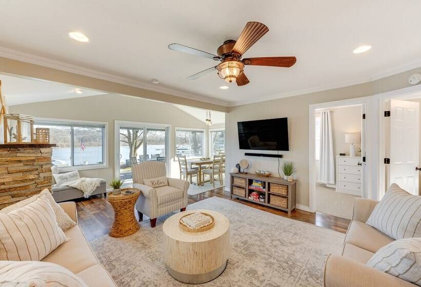 Lakefront Highland Home W/ Dock ~ 2 Mi To Milford!