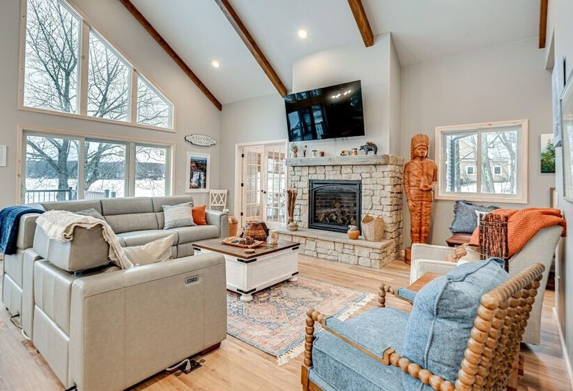 Lakefront Rhinelander Cottage W/ Private Dock!