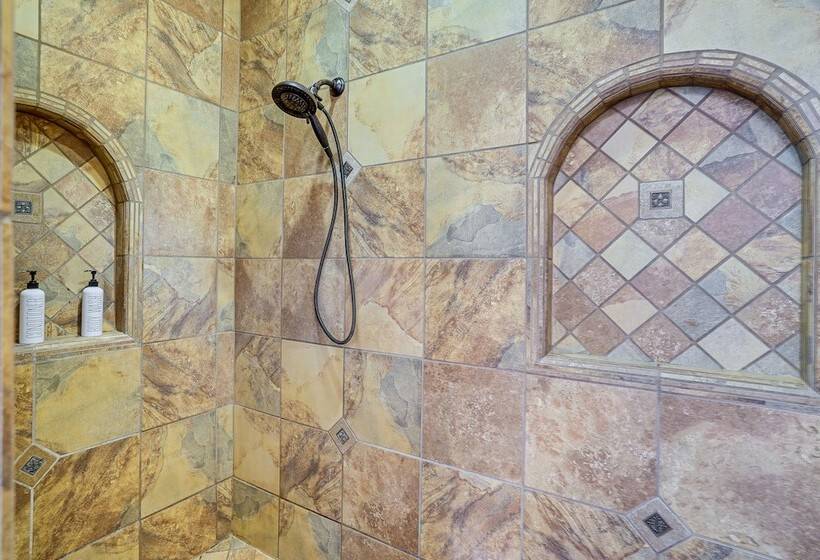 Las Cruces Home W/ Mountain Views & Private Pool!