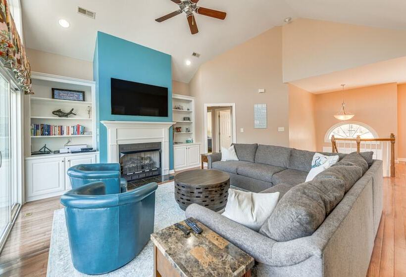 Littleton Home W/ On Site Lake Gaston Access!