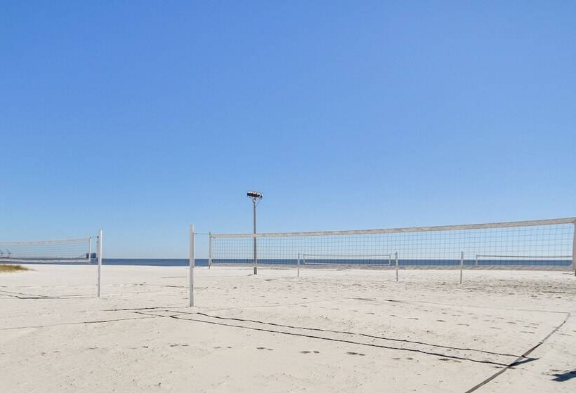 Long Beach House W/ Charcoal Grill: Steps To Shore