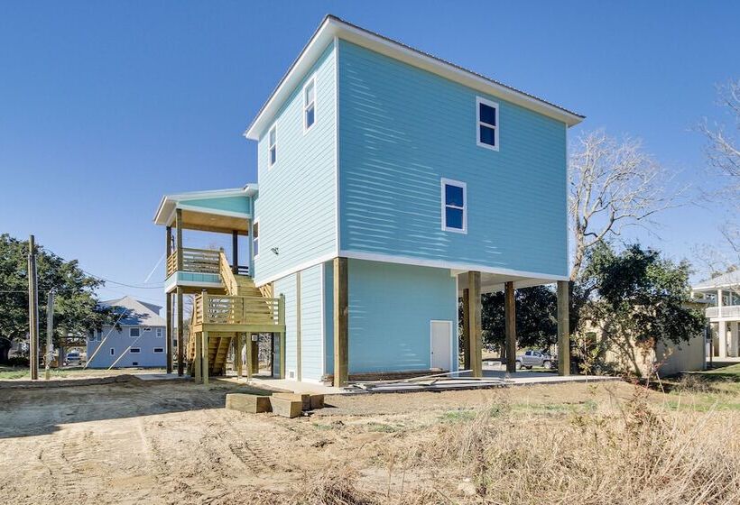 Long Beach House W/ Charcoal Grill: Steps To Shore