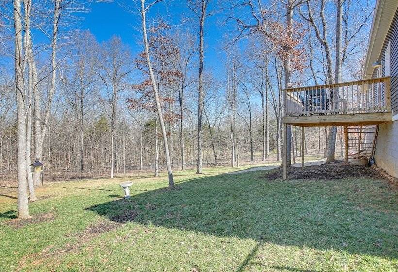 Lovely Scottsville Home, Minutes To Bowling Green