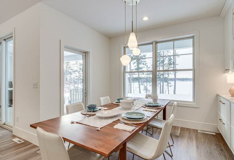 Luxury Serpent Lake Home W/ Gourmet Kitchen!