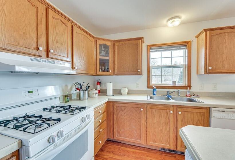 Mcdowell Highland County River Retreat W/ Deck!