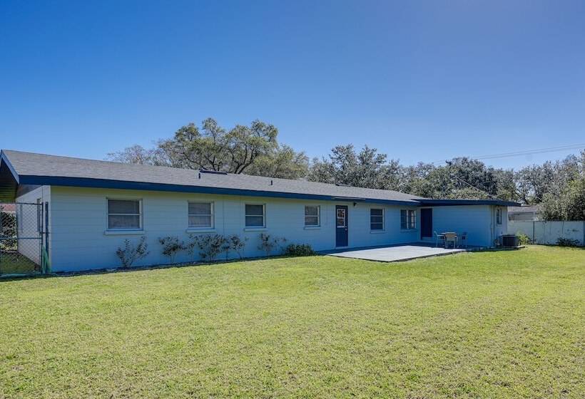 Mid Century Modern Lakeland Retreat W/ Smart Tv!
