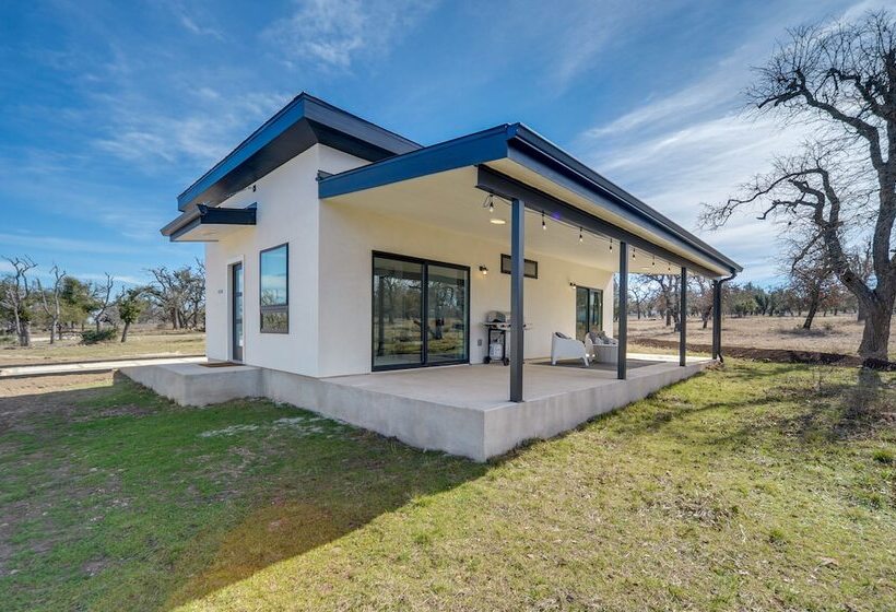 Art Ranch Fredericksburg Getaway 13 Mi To Downtown