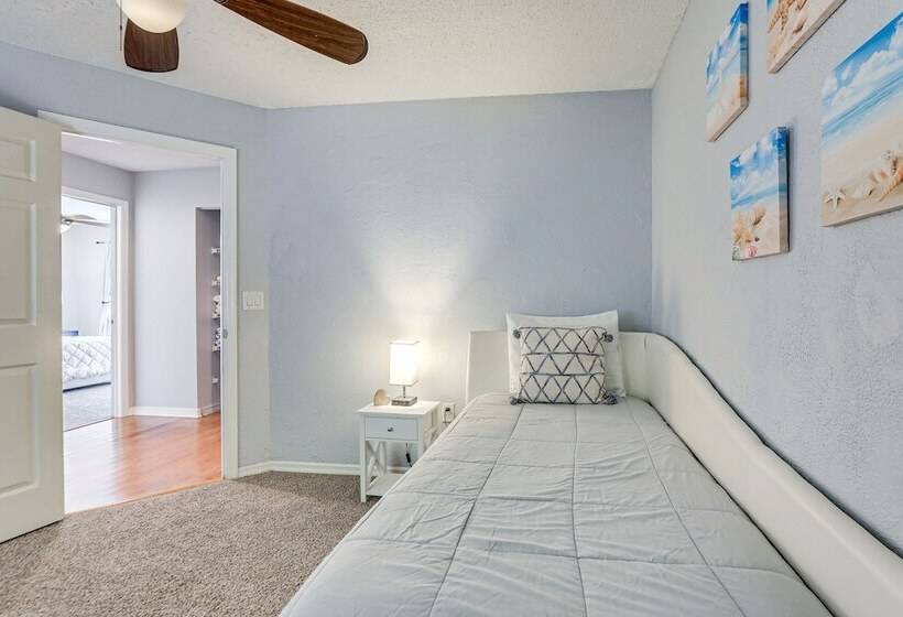 Pet Friendly Bradenton Home W/ Pool: 6 Mi To Beach