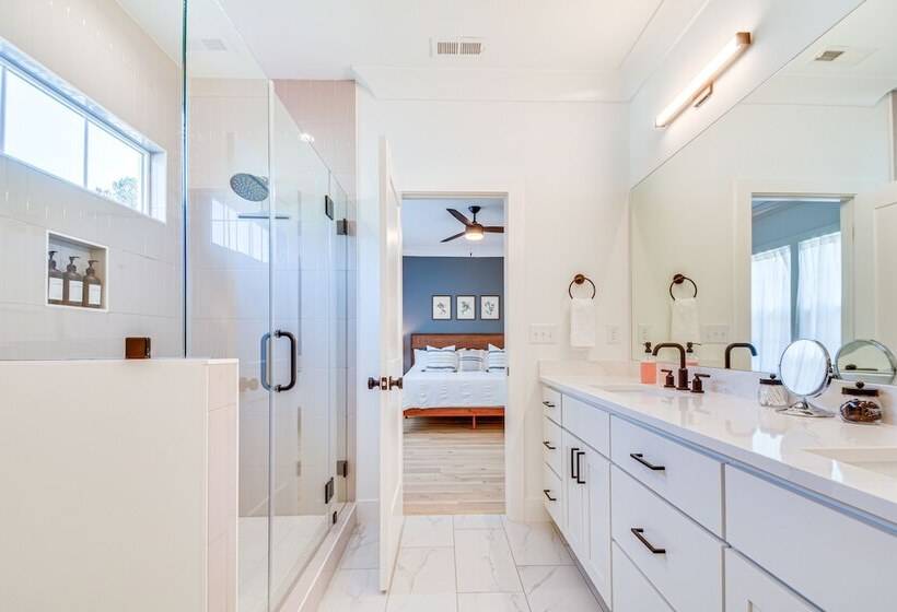 Modern Raleigh Home < 9 Mi To Downtown!