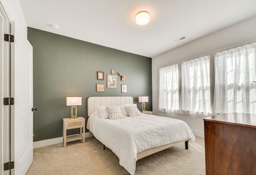Modern Raleigh Home < 9 Mi To Downtown!