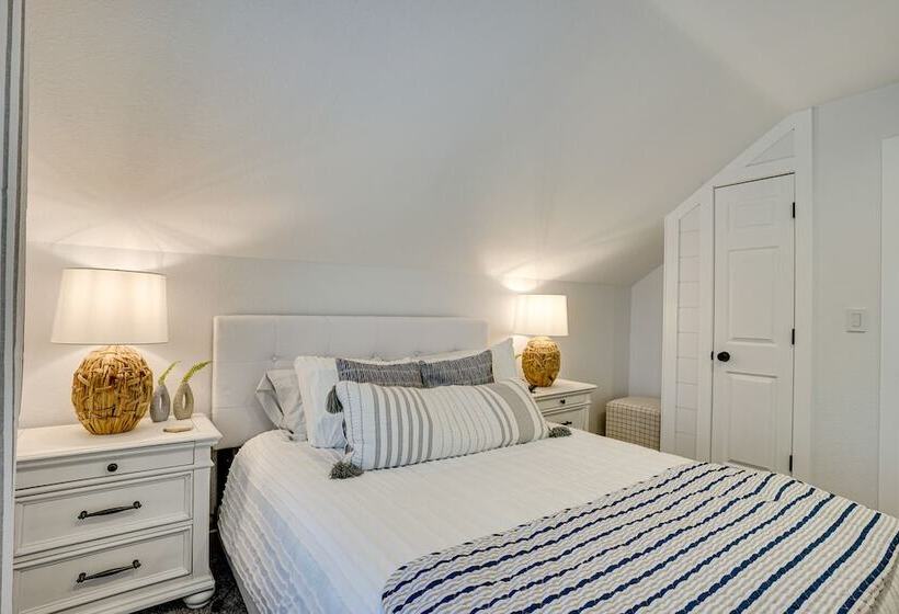 Montpelier Lake House W/ Deck, Dock & Fireplace!