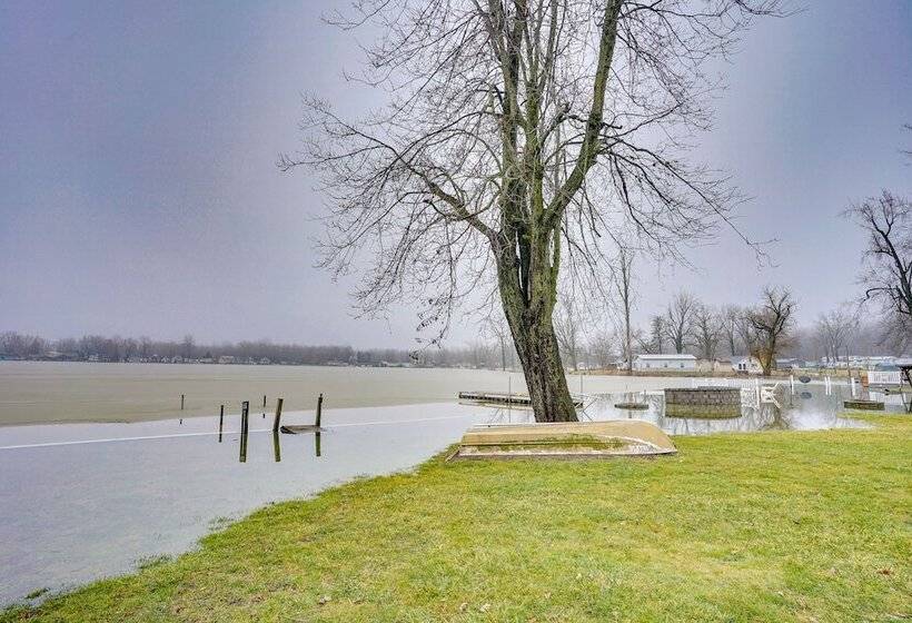 Montpelier Lake House W/ Deck, Dock & Fireplace!