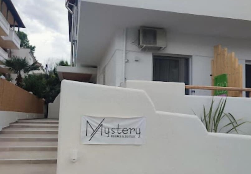 Mystery Suites & Apartments