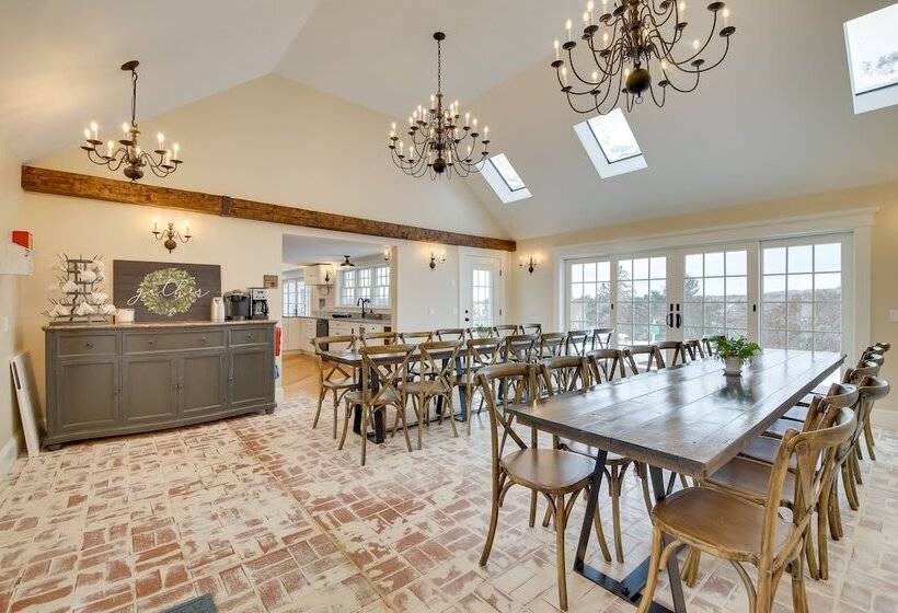 Oceanfront Mid Coast Maine Home W/ Private Beach!