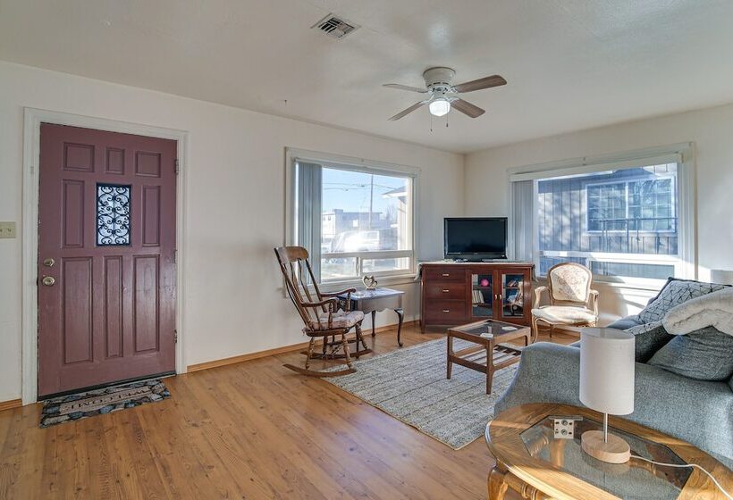 Peaceful Klamath Falls Home W/ Large Fenced Yard!