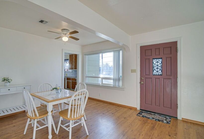 Peaceful Klamath Falls Home W/ Large Fenced Yard!