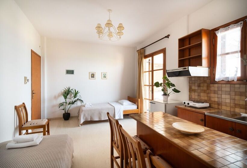 ペンション Alta Vista Studios